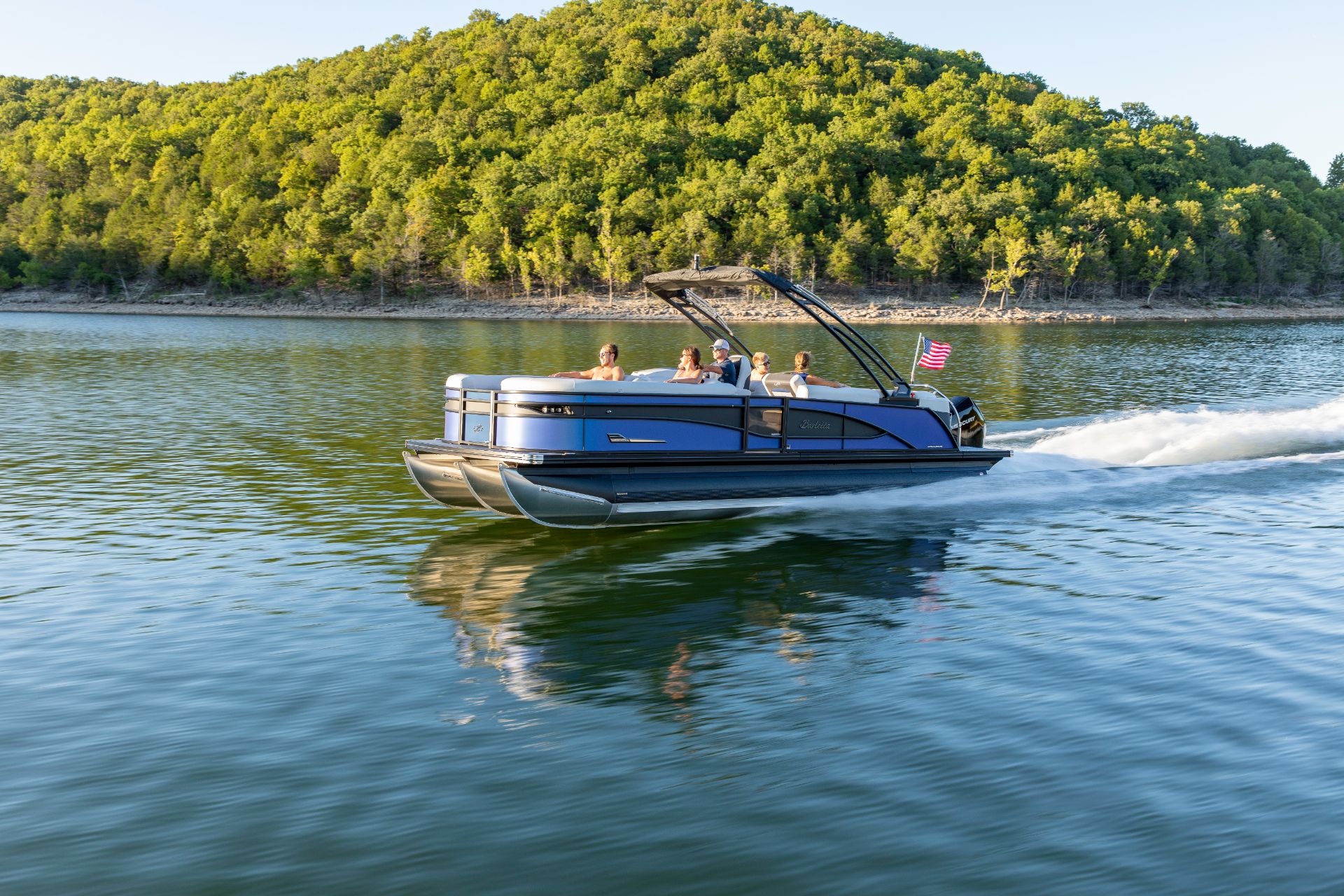 prep-your-pontoon-boat-for-summer-the-process-of-summerizing